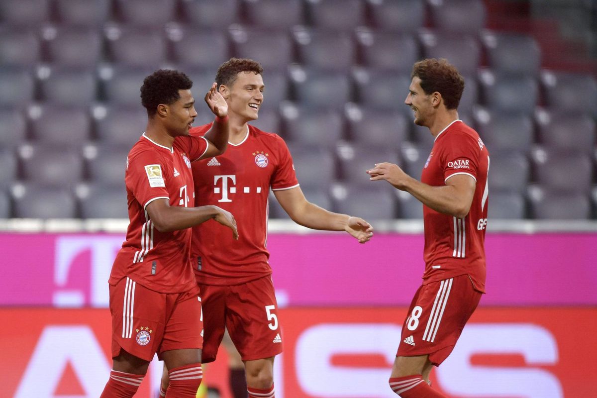 Bayern München maakt gehakt van Schalke 04 in openingsduel Bundesliga: 8-0