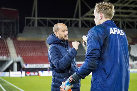 AZ verlengt contract met hoofdtrainer Pascal Jansen