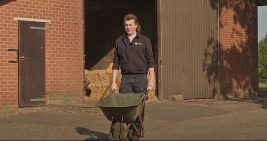 🎥  | RTV Oost volgde dartstalent Danny Jansen op weg naar WK darts: 'Boerenleven is alles voor mij'