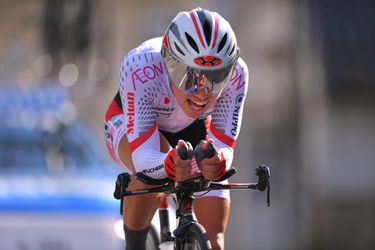 Wielrenner Atsushi Oka voor 4 maanden geschorst na positieve dopingtest