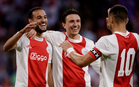 Ajax laat NEC na slachtpartij in eerste helft heel: 5-0