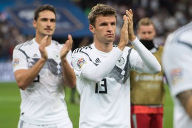 Thomas Müller is pisnijdig op Joachim Löw en haalt Duitse bondscoach door de gehaktmolen