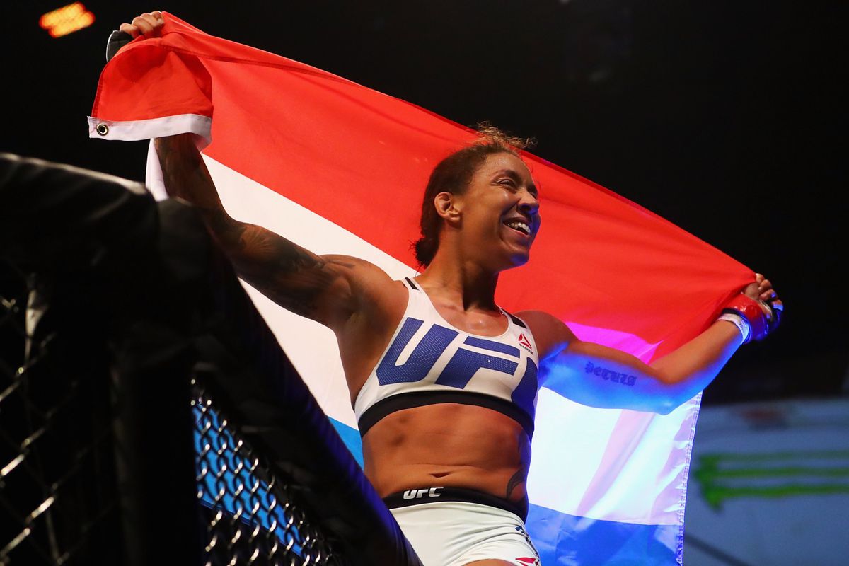 Droom voor Nederlandse UFC-vechtster komt uit: titelgevecht tegen Holly Holm