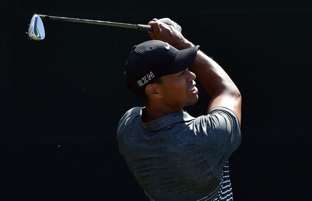 Levende legende Tiger Woods maakt comeback op golfbaan