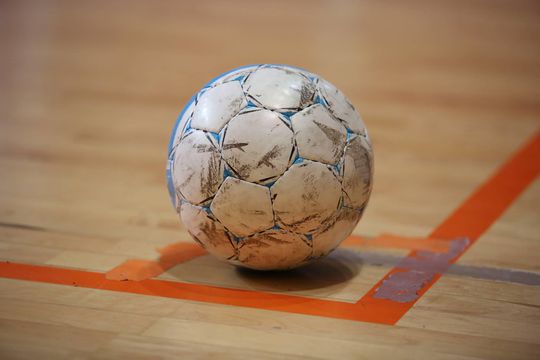 Nederlandse zaalvoetballers stapje dichter bij WK-droom