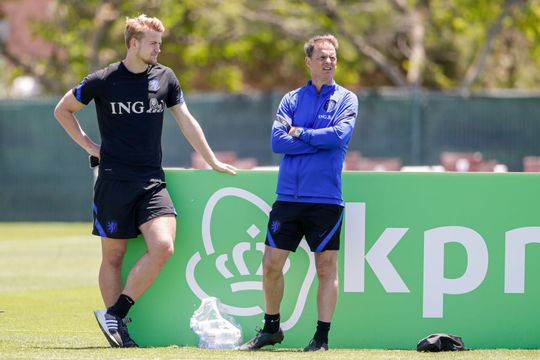 Oranje ook tegen Georgië in 5-3-2: 'Overtuigd dat we dat nodig hebben'