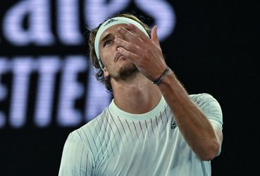 Zverev maakt zich zorgen over lakse coronacontrole bij Australian Open: 'Er wordt niet getest!'