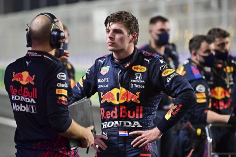 Red Bull legt zich niet neer bij straf Verstappen: ‘We worden oneerlijk behandeld en zullen dat bewijzen ook!’