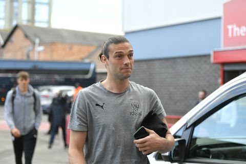 📸 | Andy Carroll in shock: voetballer rijdt peperdure Mercedes naar de kloten