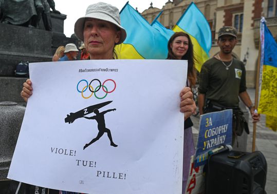 Russische en Belarussische atleten mogen naar Olympische Spelen in Parijs, landenteams niet
