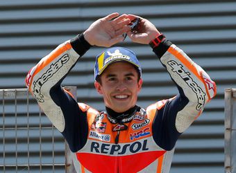 Marc Márquez wint Grote Prijs van Spanje en verwelkomt 2 landgenoten op het podium