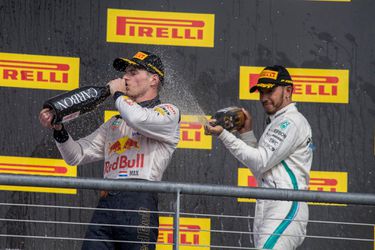 Hamilton moet kampioensfeestje nog even uitstellen: 'Het gaat erom dat ik ‘m win' (video)