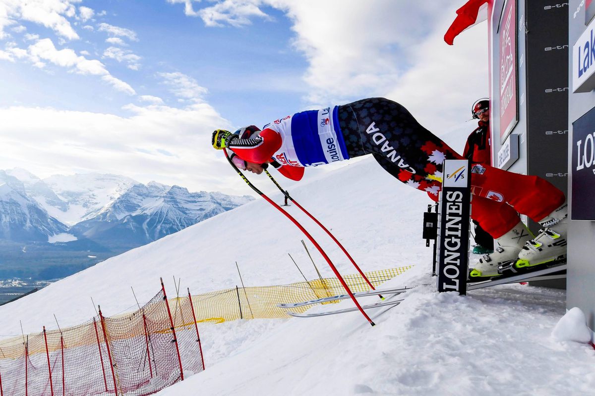 Meest succesvolle Canadese skiër ooit stopt per direct na vreselijke crash teamgenoot