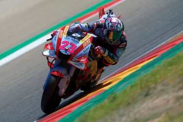 🎥 | Geen 5e MotoGP-zege op rij voor Francesco Bagnaia, landgenoot Enea Bastianini wint in Aragon