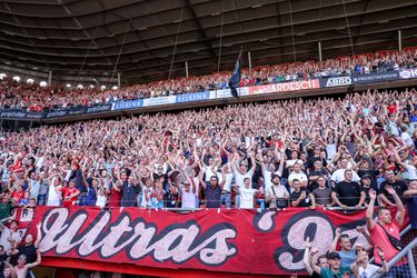 Vol huis! FC Twente in uitverkocht stadion tegen Fiorentina voor Conference League-ticket