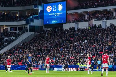 UEFA geeft PSV boete van 15.000 euro: 'Steeds vaker een biertje mét alcohol'