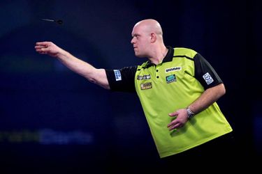 Ook Michael van Gerwen weer snel uitgeschakeld na nederlaag tegen Luke Woodhouse