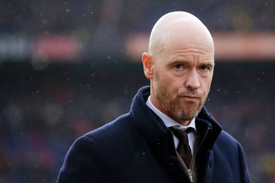 Ten Hag is - terecht - pissig na afgang in de Kuip: ‘Dat krijg je als je niet gedisciplineerd verdedigt'