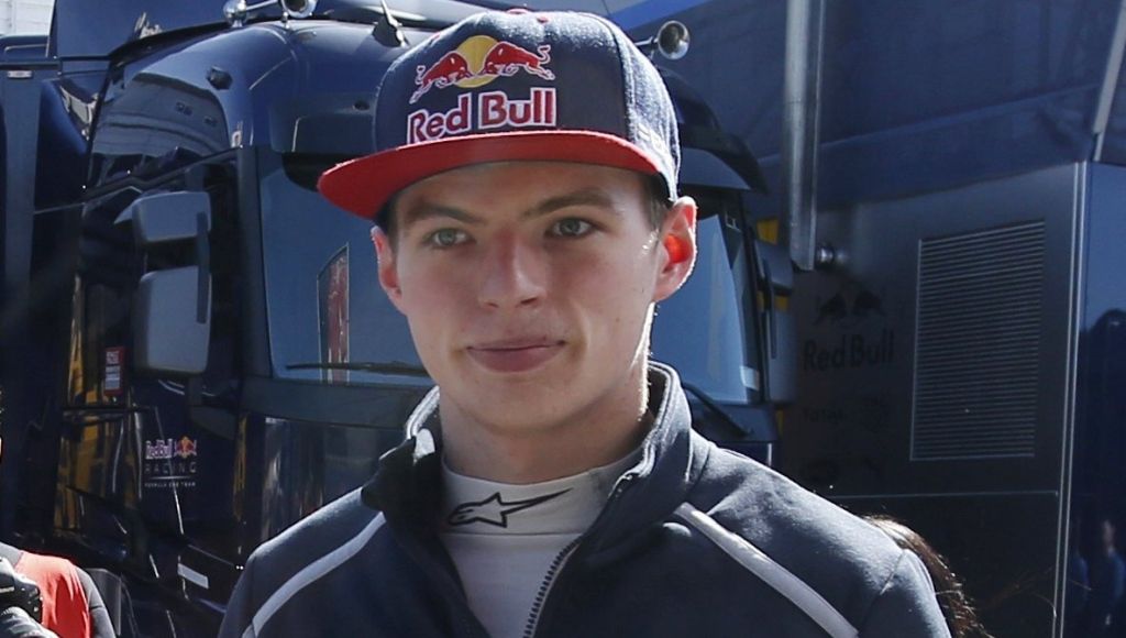 Max Verstappen blijft Red Bull na dit seizoen trouw