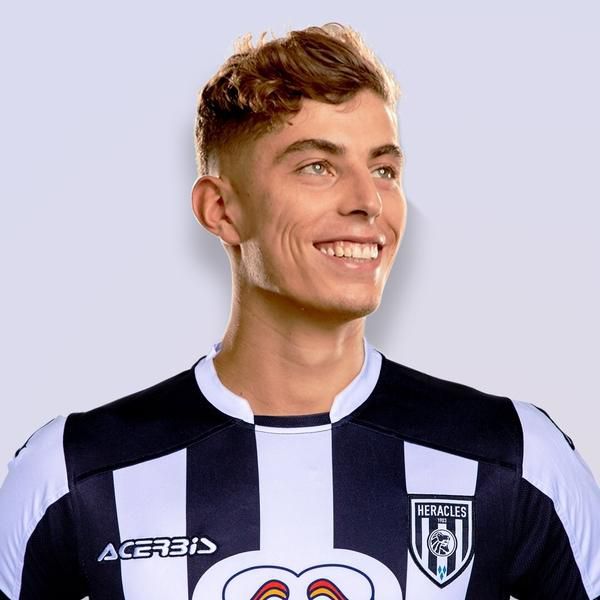 Heracles speelt handig in op grapje van Bosz en presenteert Kai Havertz