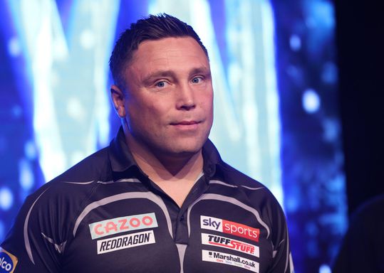 Price ziet zichzelf als favoriet voor WK-titel: 'Van Gerwen is van de troon gestoten'