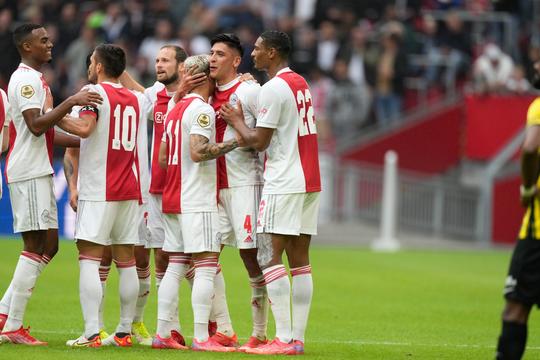 🎥 | Ajax sluit schiettent tegen Vitesse af met 5-0 zege