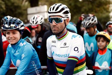 38-jarige wereldkampioen Valverde kan regenboogtrui voor 't eerst showen