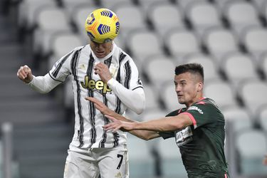 🎥 | 'Cristiano Ronaldo Airlines' lekker op dreef met 2 rake kopgoals