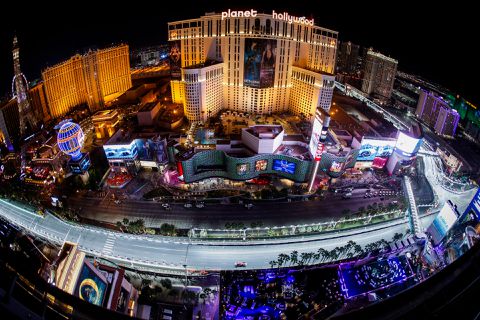 Geen hagedissen maar strippers op de baan? Circuit Las Vegas omringd door vele stripclubs