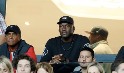 Waarom de bankrekening van Michael Jordan gespekt wordt door de transfer van Lionel Messi