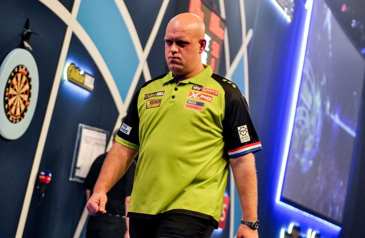 Kritiek op Twitter na matige pot van Michael van Gerwen