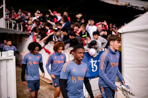 Tyrell Malacia op zijn plek bij Manchester United: 'Ik voel me echt al thuis'