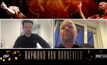 🎥 | Raymond van Barneveld is chill en gemotiveerd: 'Twijfels over stoppen maakten me gek'