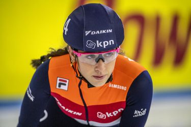 🎥 | Nederlandse shorttracksters pakken relay-goud, mannenploeg derde