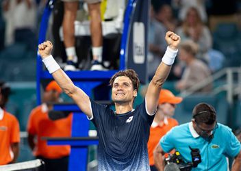 36-jarige David Ferrer kan het nog altijd: afscheidnemende Spanjaard verslaat Zverev