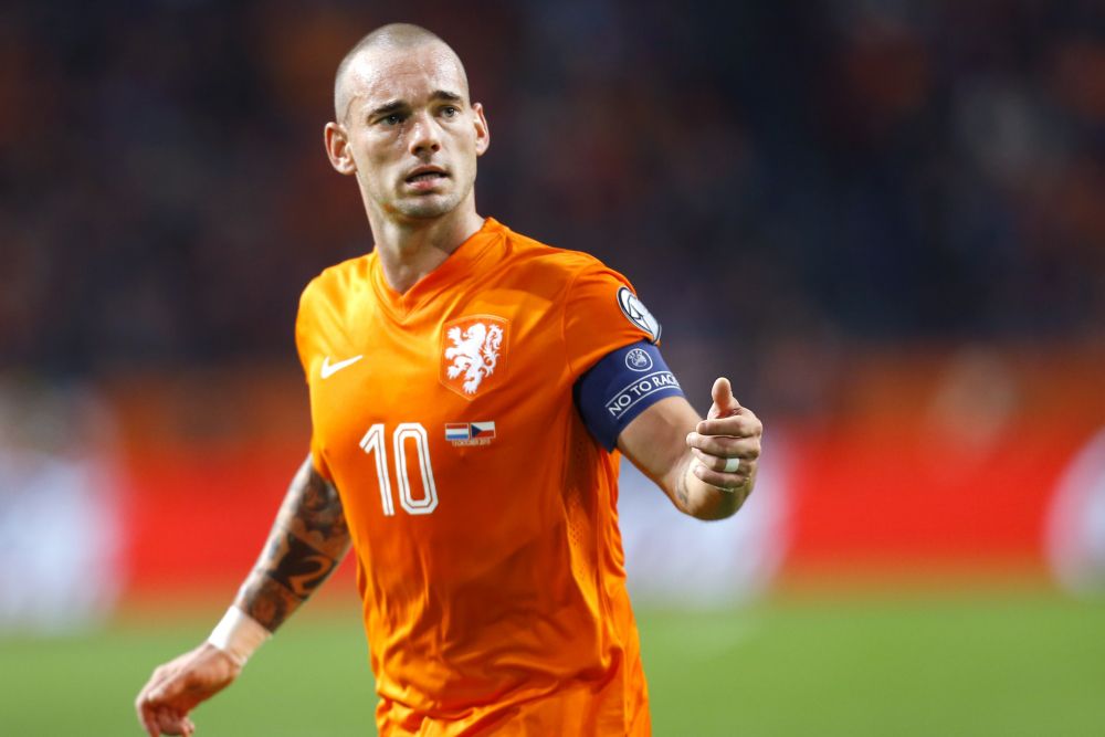 Sneijder geïrriteerd door Hugo Borst: 'Hij heeft een ander podium nodig dan journalistiek'