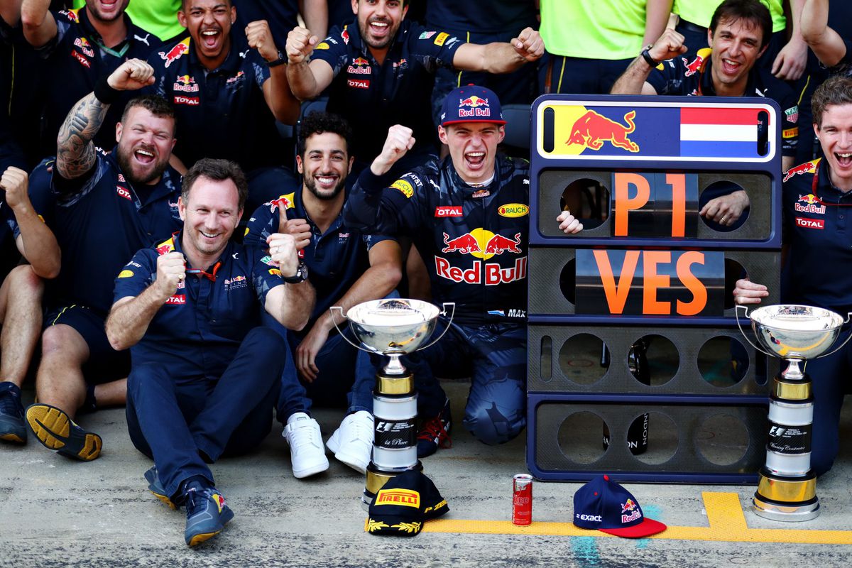 💯 | Verstappen racet dit weekend zijn 100e voor Red Bull: dit zijn z'n resultaten tot nu toe