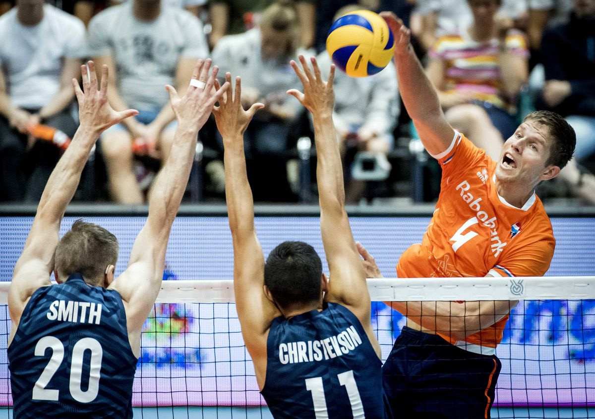 Oranje volleyballers verliezen van VS op OKT en hebben dus nog geen ticket voor Tokyo