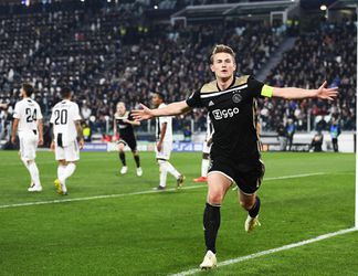 Ajax na legendarische avond in Turijn ten koste van Juventus naar halve finale CL (video's)