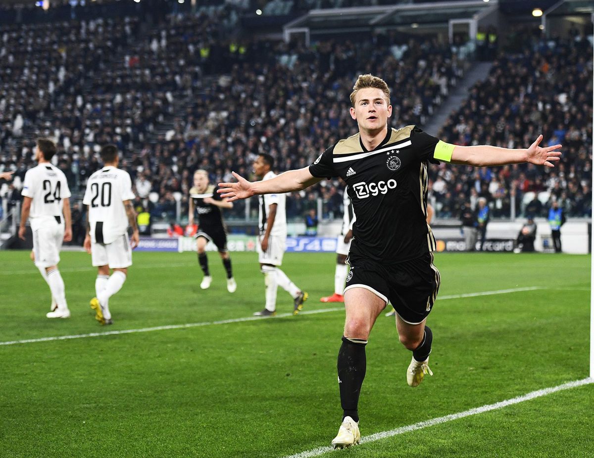 Ajax na legendarische avond in Turijn ten koste van Juventus naar halve finale CL (video's)