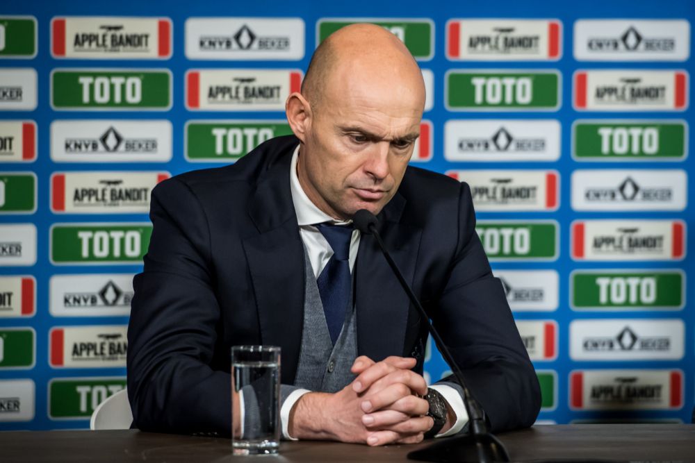 Eerste reacties op ontslag Keizer: 'Weg is weer vrij voor Peter Bosz'