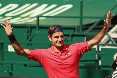 🎥 | Federer is terug na opgave in Roland Garros en wint eerste partij op geliefd gras