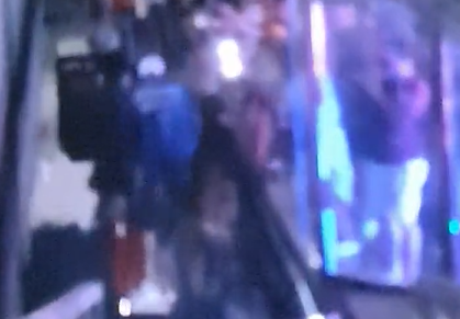 🎥 | Bommetje! Bottas heeft geen zin in Mercedes-gezeik en springt in een zwembad