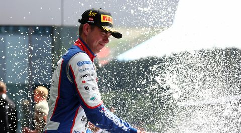Richard Verschoor popte champagne voor saus: Nederlander gediskwalificeerd in F2