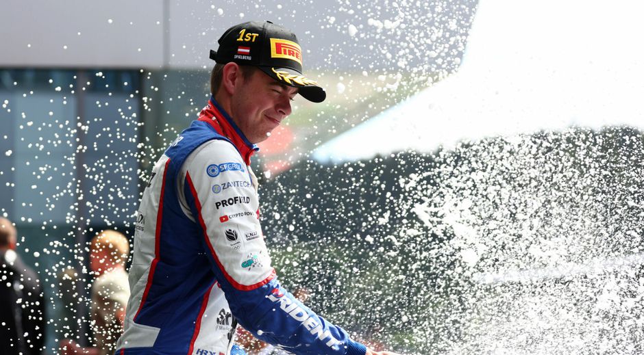 Richard Verschoor popte champagne voor saus: Nederlander gediskwalificeerd in F2