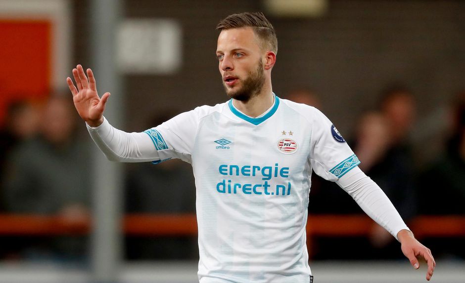 Einde lijdensweg Ramselaar bij PSV eindelijk in zicht: 'Er melden zich de hele tijd clubs voor Bart'