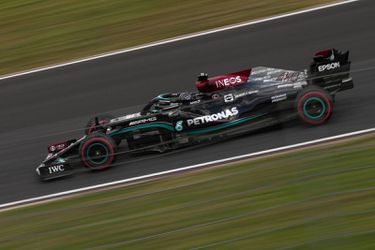 GP Turkije: Lewis Hamilton vervangt verbrandingsmotor en krijgt gridstraf