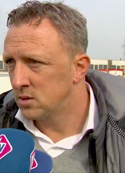 SJC-coach Sjaak Polak doet zware belofte bij handhaving: 'Dan ga ik lopend naar huis!'
