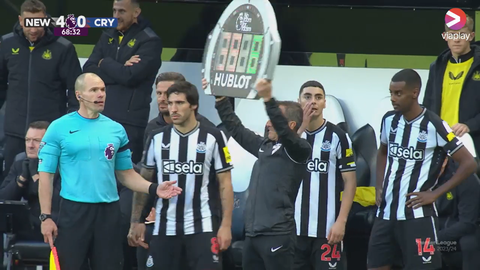 🎥 | Schitterend! Tonali wordt met staande ovatie ontvangen bij Newcastle na gokonthullingen