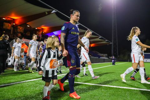 Vrouwen Eredivisie wordt onderdeel van betaald voetbal: 'Dit is het juiste moment'